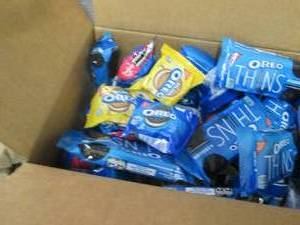 56 ct box Small Packs Assorted Oreo...