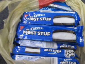 12- 3 oz Oreo Most Stuf...