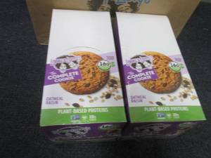 2- 12 pks 4 oz Lenny & Larrys Oatm...