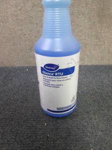 9- 32 oz Diversey Glance RTU...