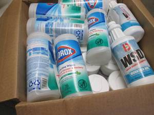 Box of 35 Ct Canisters Clorox Disin...