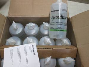 12- 32 oz Honeywell Eyewash Saline...