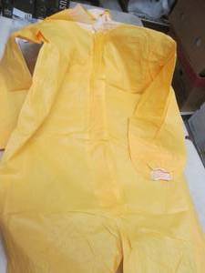 Case of 25 Lakeland Large Disposabl...