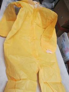 Case of 25 Lakeland Large Disposabl...