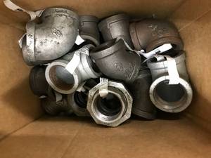 lot 71 image: GALVENIZED PLUMBING FITTINGS