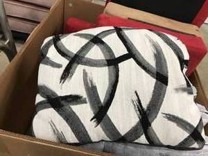 lot 115 image: 8 COUCH CUSHIONS