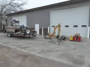 lot 1 image: 2012 Mobitrac Aquatic Landscape Machine