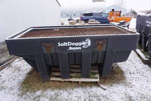 Buyers SaltDogg Model SHPE2000 2 Yard Electric SaltSand Spreader