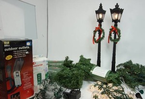 Seasonal Holiday Christmas DeCor...