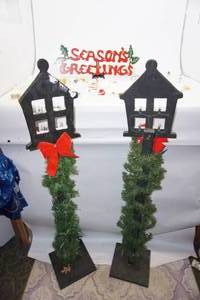 Seasonal Holiday Christmas DeCor...