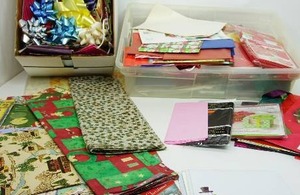 Seasonal Holiday Christmas Wrap Bows Bin...