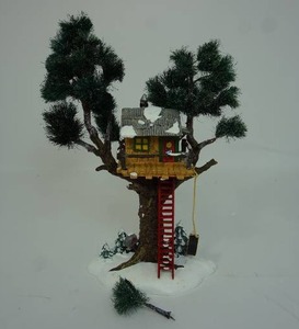 lot 68 image: Department 56 The Original Snow Village Collection Accessories Treetop Tree House #56. 54690 Year 1996