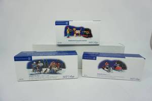 lot 96 image: Department 56 The Original Snow Village Collection Accessories