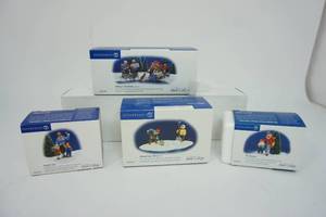 lot 99 image: Department 56 The Original Snow Village Collection Accessories