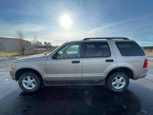 2005 Ford Explorer XLT - 4X4