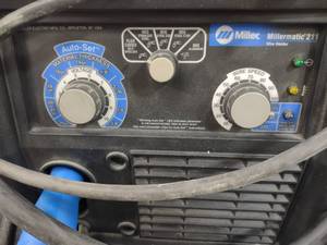lot 10 image: Miller Millermatic 211 Wirefeed Wel...