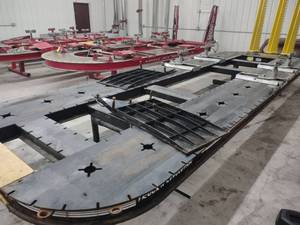 lot 3 image: Chassis Liner Truckn Revolution Fr...