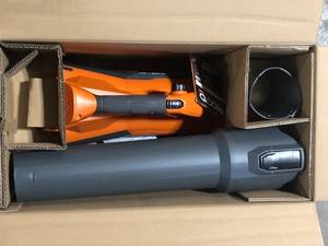RIDGID 18V Brushless 130 MPH 510 CFM Cordless Battery Leaf Blower (Tool Only)   Customer Returns See Pictures