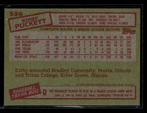 lot 130 image: 1985 Topps Kirby Puckett Rookie Card #536