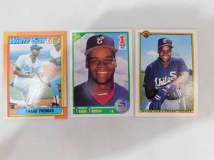 lot 178 image: (3) 1990 Frank Thomas Rookie Cards HOFer