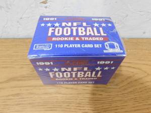 lot 197 image: 1991 Score Football Rookie & Traded Factory Sealed Set 110 Cards