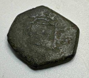 lot 10 image: Ancient Roman Coin from Dig