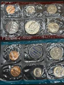 lot 56 image: 1969 Uncirculated Coin Set