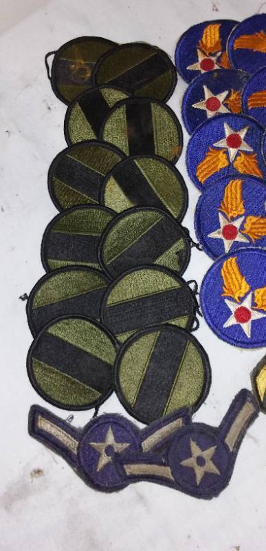 lot 586 image: Military Patches and More (29)