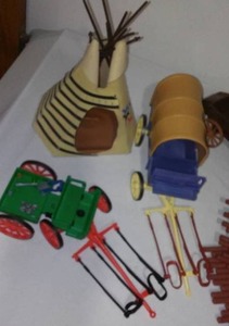 lot 86 image: Playmobil Western Sets. Fort, Cowboys, Wagon And More.