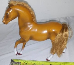 lot 116 image: Vintage Breyer Type Horse Nice