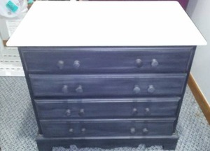 lot 145 image: Super Cute Nightstand, End Table.