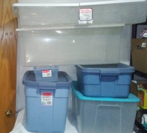 lot 148 image: Sterlite Rubbermaid Totes (5)