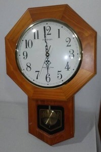 lot 293 image: Ingraham Westminster Chime Clock.