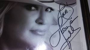 lot 361 image: Tanya Tucker Autographed Picture