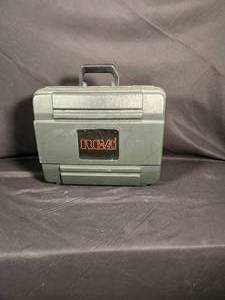 lot 5 image: Vintage RCA Handheld VHS Camcorder