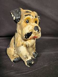 lot 8 image: Vintage Chalkware Puppy
