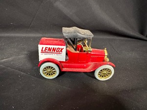lot 98 image: Lennox 1918 Runabout Diecast Limited Edition Bank with Key ERTL 125 Scale