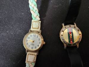 lot 52 image: Set of Two Vintage Ladies Watches - One Gucci