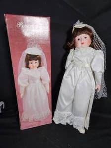 lot 76 image: Vintage Porcelain Bride Doll In Box