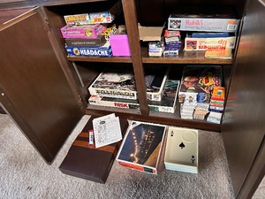 lot 196 image: Large Lot of Vintage Games