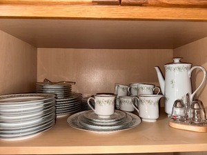 lot 198 image: Johann Haviland Bavarien German China Place Setting for 8