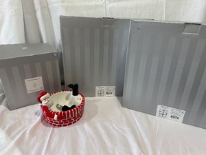 lot 116 image: Santa Dip Bowl with Spreaders and Two New in Box Dept 56 Present Divided Server Dish