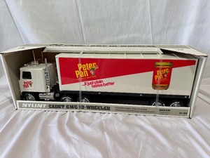 lot 126 image: Nylite Peter Pan Peanut Butter Semi Tractor Trailer Advertisement Truck New in Box