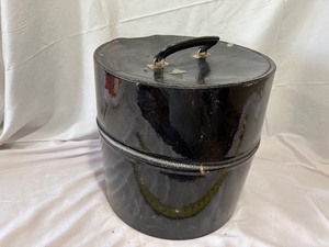lot 145 image: Vintage Antique Black Patent Leather Locking Wig Travel Carry Suitcase