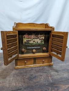 Vintage The Spice Chest Tube Radio