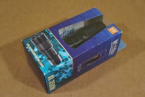 lot 6 image: Big Blue AL 350W LED Aluminum Diving Light