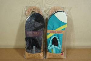 lot 63 image: 2 Pairs Womens Fitkicks -Large