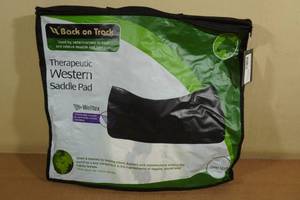 lot 82 image: Back on Track Therapeutic Western Saddle Pad