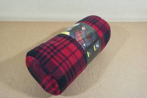 lot 172 image: Auto Drive 12V Heated Travel Blanket