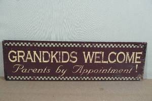 lot 177 image: Decorative Sign Grandkids Welcome